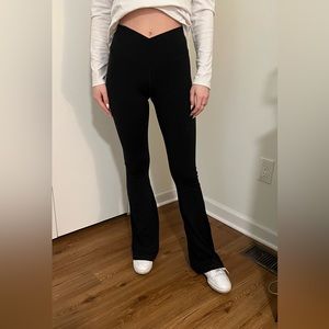 TWO aerie crossover flare leggings